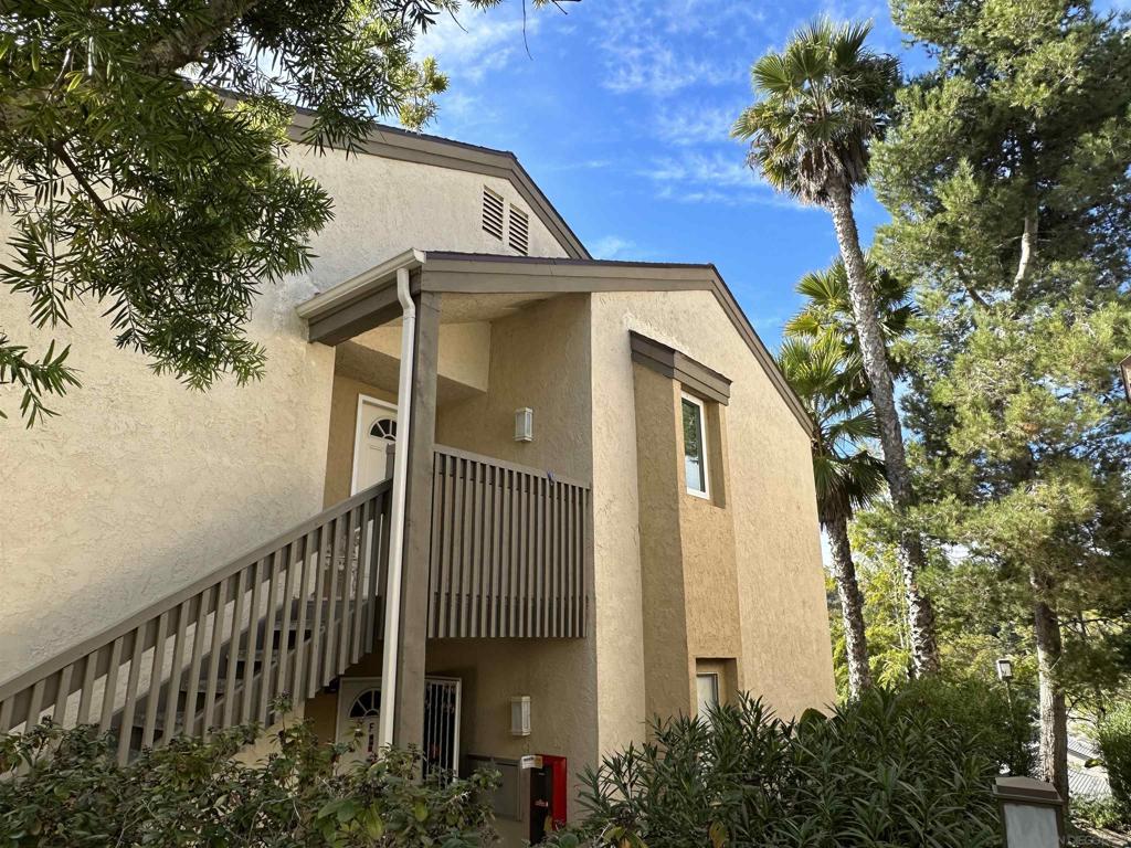 One of the best locations at Villa La Jolla is now available for lease on 8/5/2025. This upstairs 2-bedroom condo sits on the ridge at Villa La Jolla with a breathtaking, west-facing view. It has been appointed with newer upgrades throughout. Upgrades include upgraded carpet, modern white cabinets, farmhouse kitchen sink, stainless-steel kitchen appliances, custom paint, dual-pane windows and more. Easy access to the upper community pool, clubhouse and parking spot. La Jolla Village shopping center is just across the street. UCSD, a Jolla Shores Beach, Local Shopping and I-5 are all just minutes away.