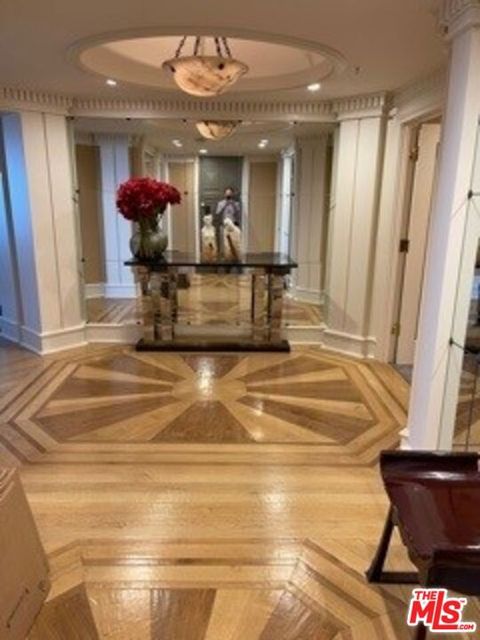 10490 Wilshire Boulevard 2203 Los Angeles CA 90024