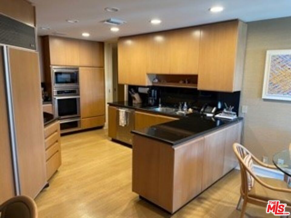 10490 Wilshire Boulevard 2203