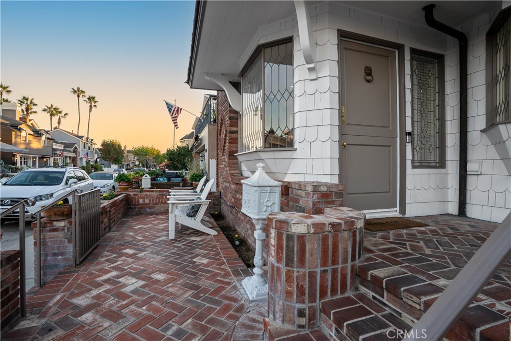 211 Pearl Avenue