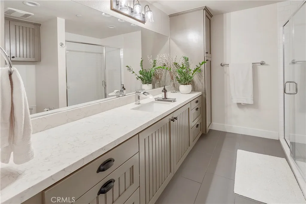 Palos Verdes Peninsula, California 90274, United States, 2 Bedrooms Bedrooms, ,2 BathroomsBathrooms,Residential,Active,176233