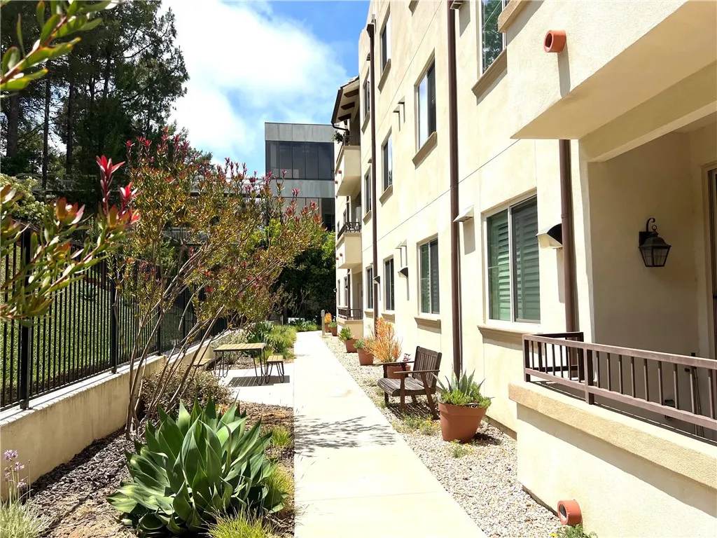 Palos Verdes Peninsula, California 90274, United States, 2 Bedrooms Bedrooms, ,2 BathroomsBathrooms,Residential,Active,176233