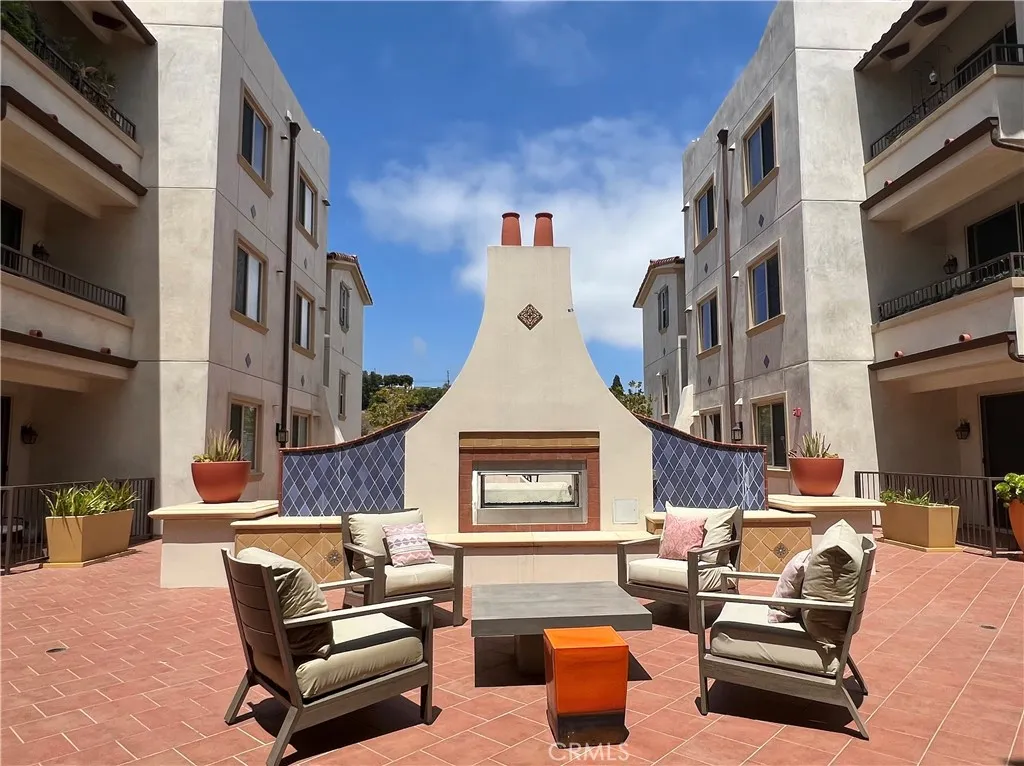 Palos Verdes Peninsula, California 90274, United States, 2 Bedrooms Bedrooms, ,2 BathroomsBathrooms,Residential,Active,176233