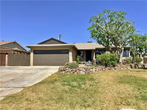 MLS: SR26216886