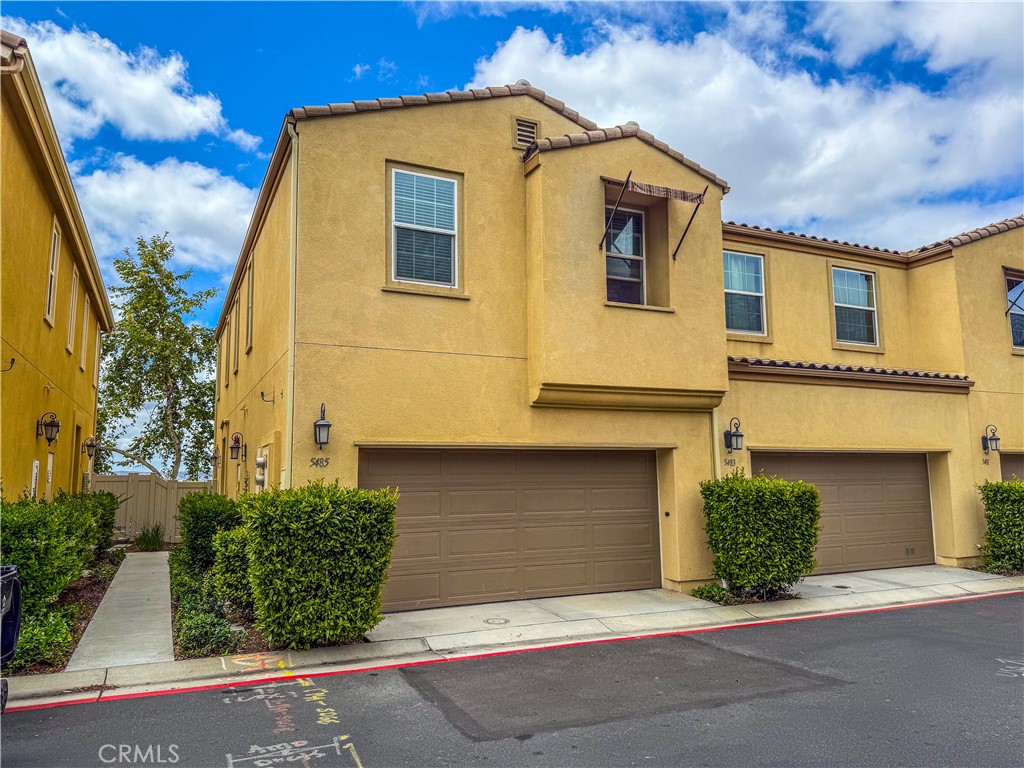 5485 San Roberto