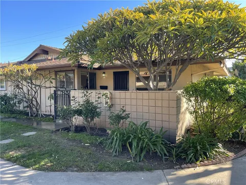 1768 E Commonwealth Avenue Unit 104, Fullerton, CA 92831 - MLS#: CV26000623