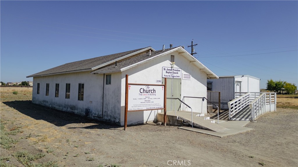 21562 Reynolds Avenue