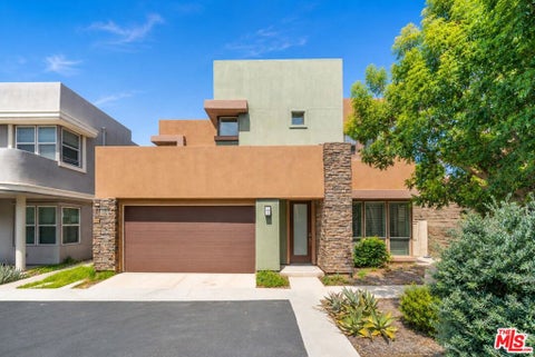 Photo of 150 Newall, Irvine, CA 92618 (MLS # 26999505)