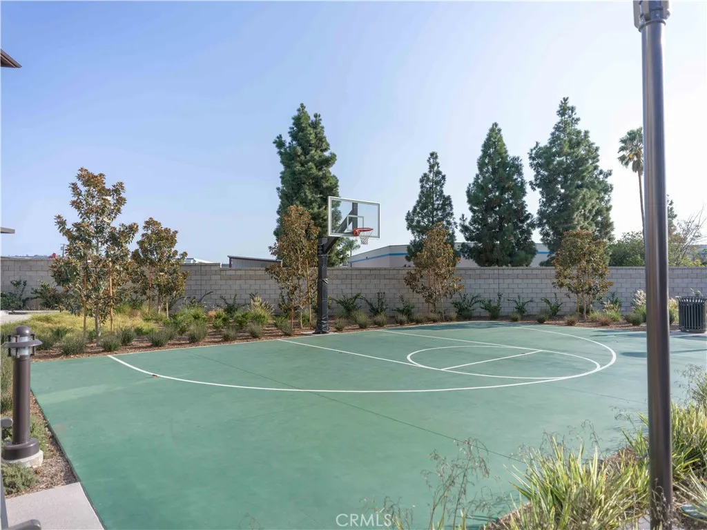 Placentia, California 92870, United States, 1 Bedroom Bedrooms, ,2 BathroomsBathrooms,Residential,Active,207955