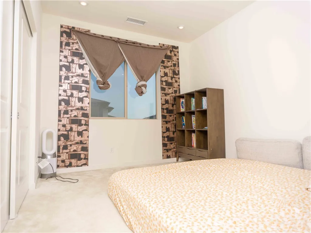 Placentia, California 92870, United States, 1 Bedroom Bedrooms, ,2 BathroomsBathrooms,Residential,Active,207955