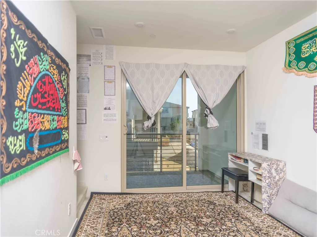 Placentia, California 92870, United States, 1 Bedroom Bedrooms, ,2 BathroomsBathrooms,Residential,Active,207955