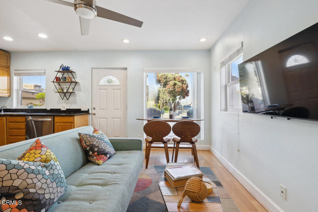 3701 Sunset Lane