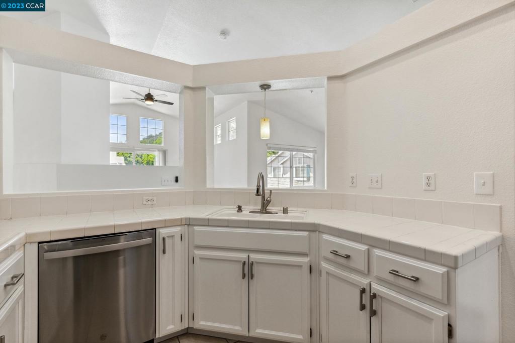 CA HIGHLANDS - Residential