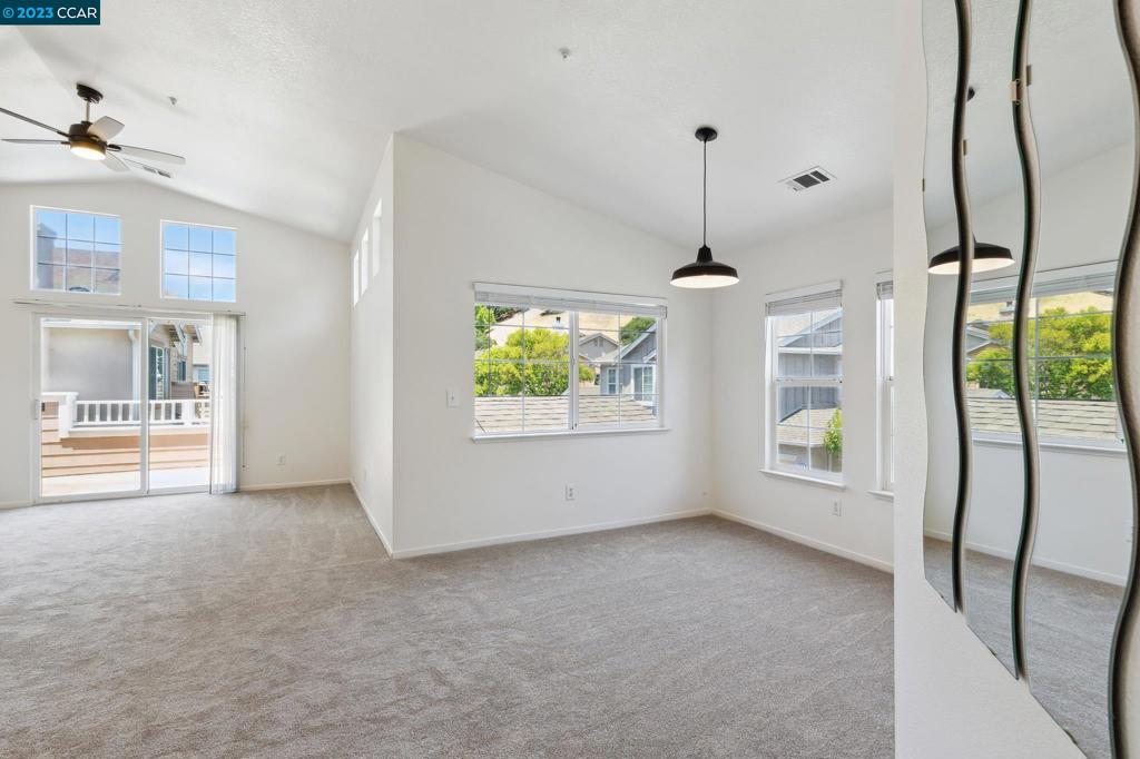 CA HIGHLANDS - Residential