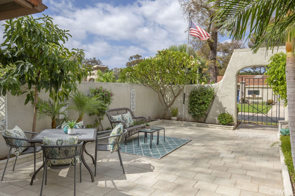 5468 Paseo Del Lago E C