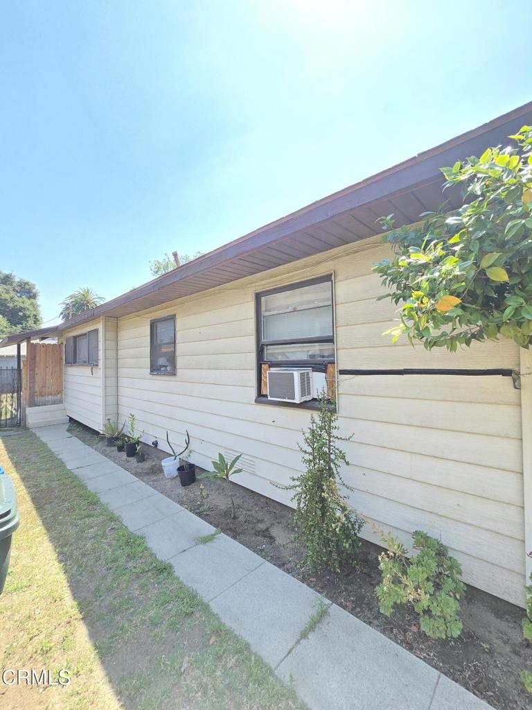 356 E Alvarado Street