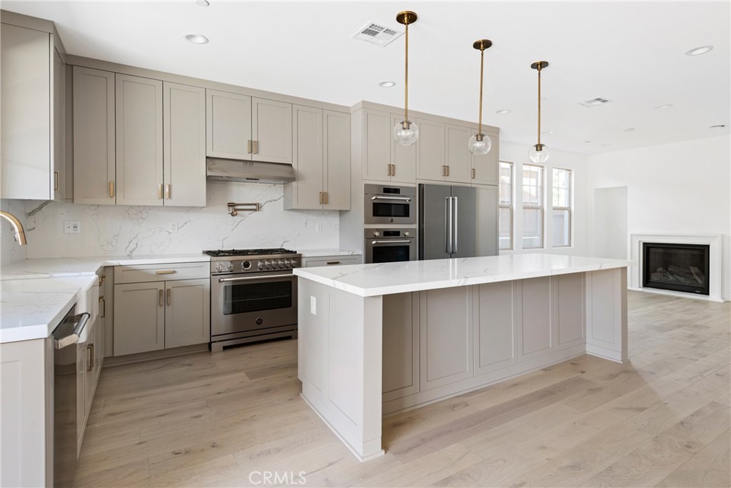 Properties 4 175 E Palm Street