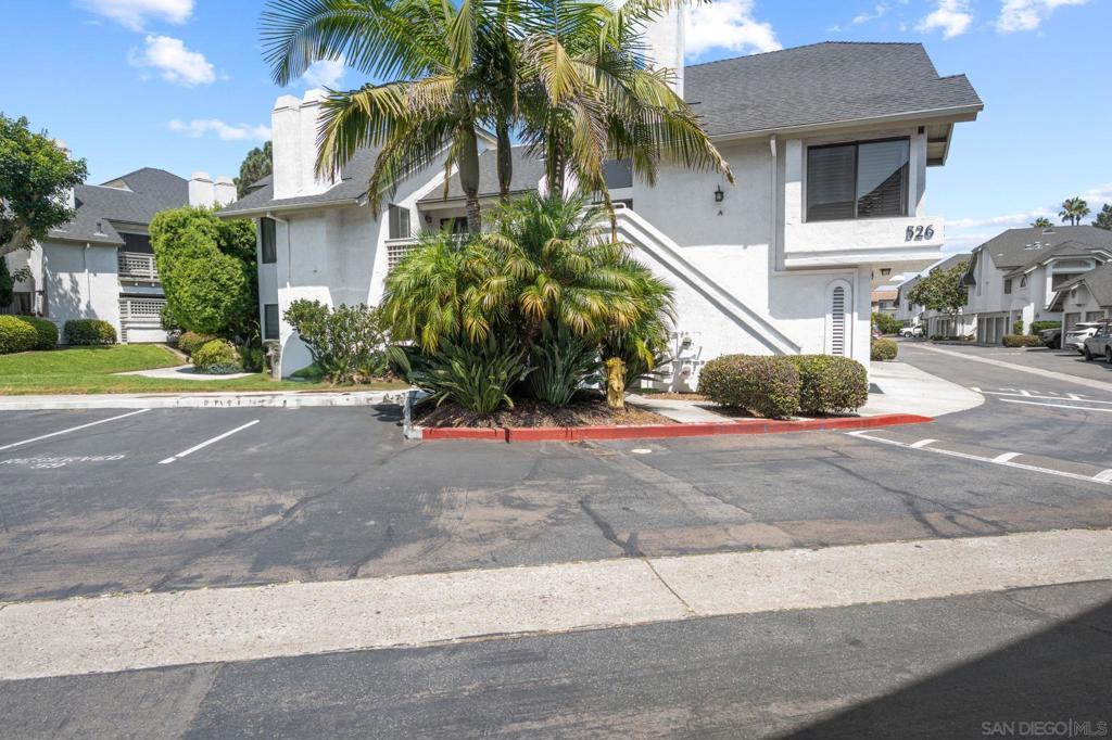 Live the Southern California lifestyle you've always dreamed of in this gorgeous remodeled 1bedroom/1 bathroom condo located in the heart of Solana Beach. Perfectly situated just a short stroll to the ocean and minutes from the Iconic Del Mar Racetrack. This coastal retreat is a great place if you're seeking the laid-back charm of seaside living. Come bring your clients for a chance to live in one of Solana Beach's most desirable locations.