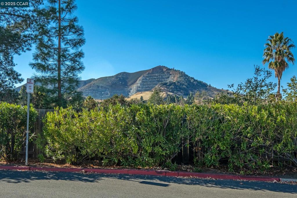 MARSHCREEK VILLA - Residential