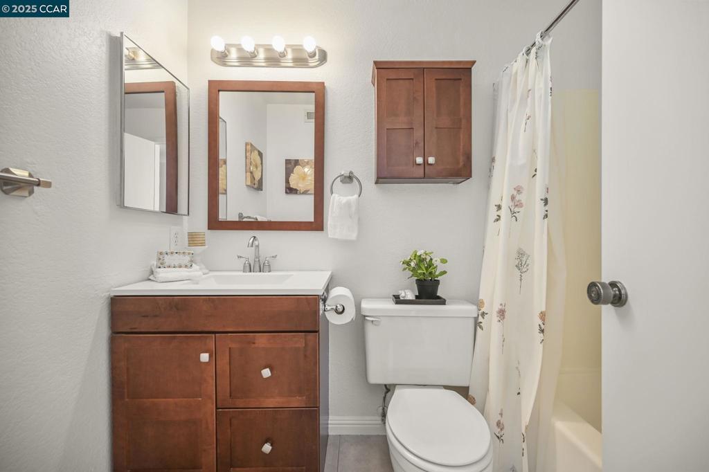 MARSHCREEK VILLA - Residential