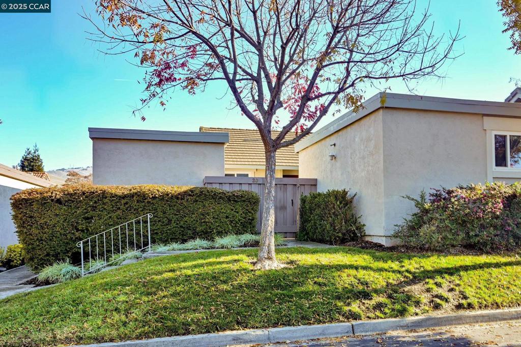 MARSHCREEK VILLA - Residential