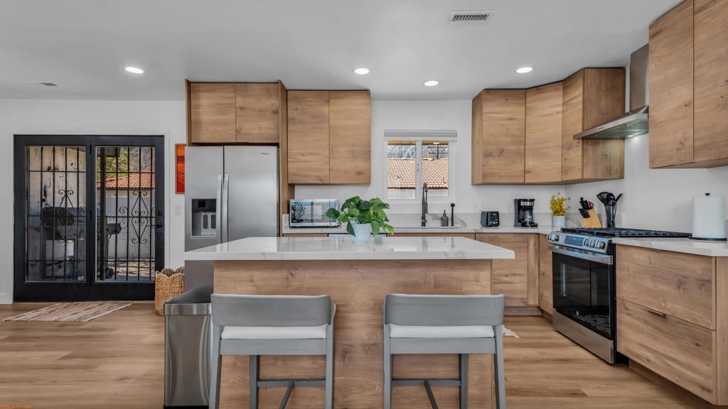 59825 Calle De Las Flores