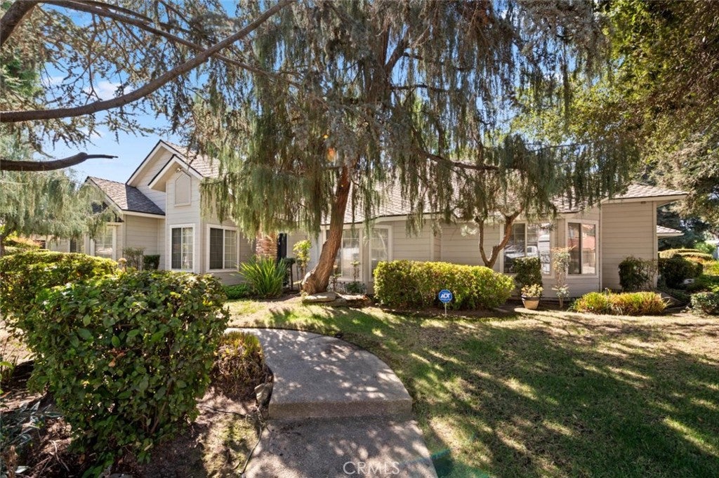 10779 N Silver Lake