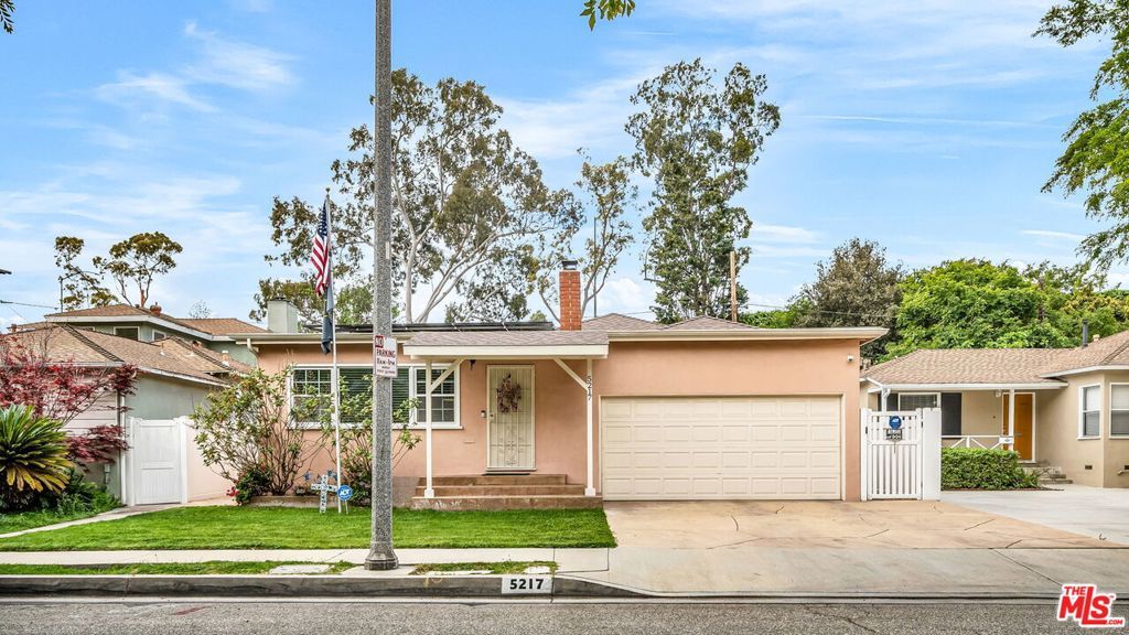 Photo of 5217 Berryman Avenue, Culver City, CA 90230 (MLS # 25525933)