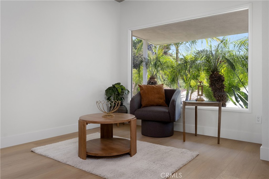 1219 N Raymond Avenue