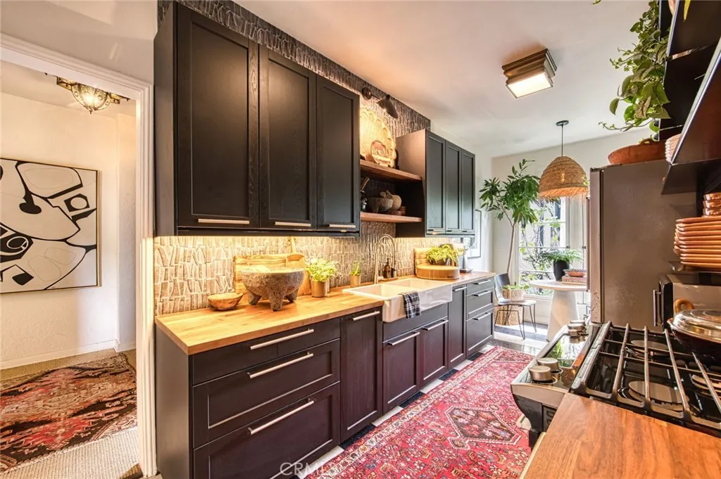 Los Angeles, California 90019, United States, ,Residential,Active,162291