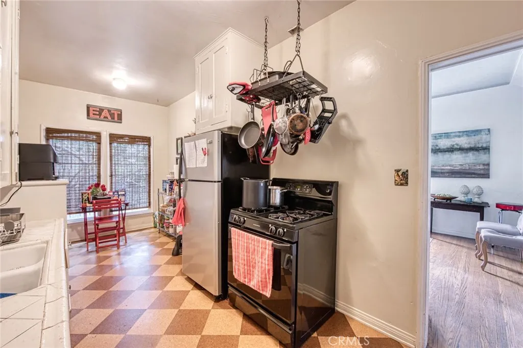 Los Angeles, California 90019, United States, ,Residential,Active,162291