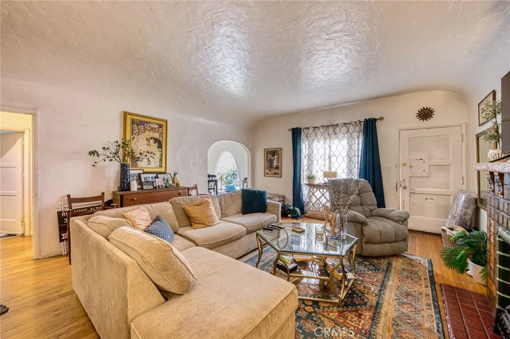 Los Angeles, California 90019, United States, ,Residential,Active,162291