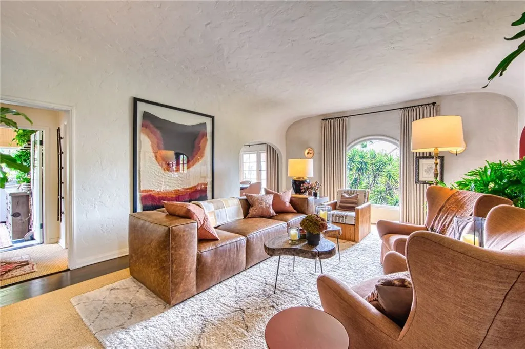 Los Angeles, California 90019, United States, ,Residential,Active,162291