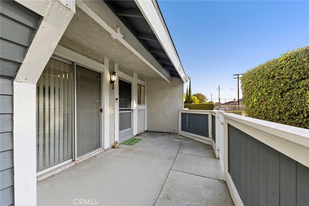 12205 Foster Road