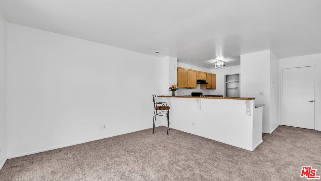 1229 E Carson Street Unit 4