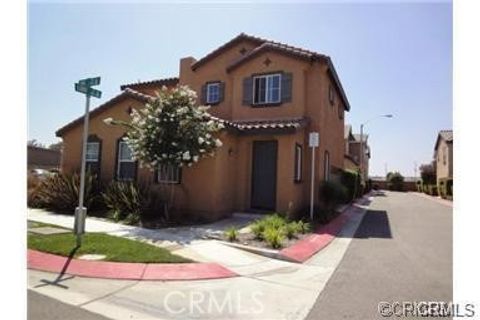 Photo of 1882 Lobo, Riverside, CA 92501 (MLS # IV26042739)