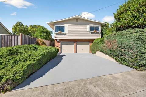 Photo of 6415 Hazel Ave Ave, Richmond, CA 94805 (MLS # 41130023)