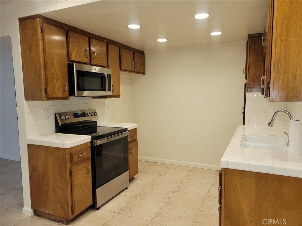 Birch Tree Racquetball Condos (BTRC) - Residential Lease