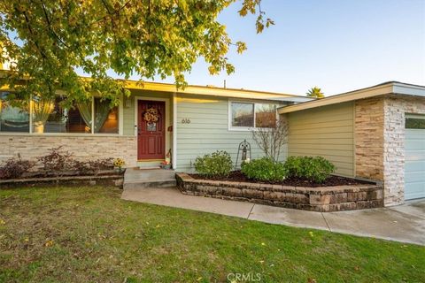 Photo of 616 Trigo Ln, Paso Robles, CA 93446 (MLS # NS26017714)