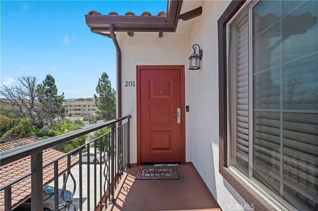 Photo of 1755 Heywood St St #201, Simi Valley, CA 93065 (MLS # SR26001121)