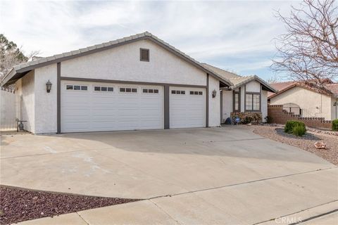 Photo of 42307 61st st w St, Quartz Hill, CA 93535 (MLS # SR26050156)