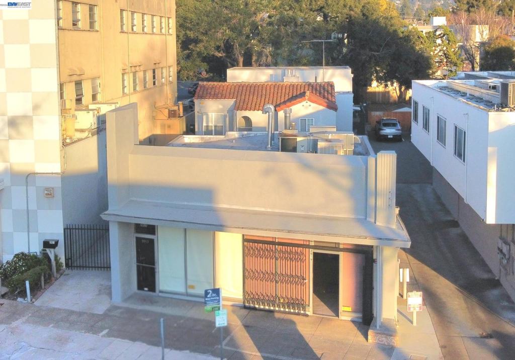 2917 Telegraph Ave