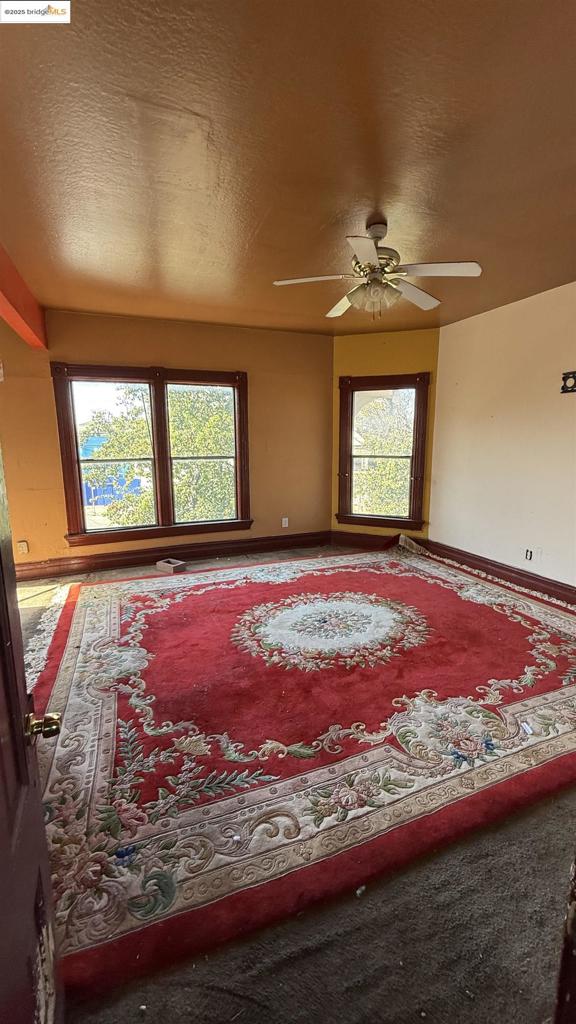 WEST OAKLAND - Residential