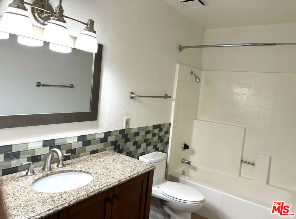 Casa Verde - Residential Lease