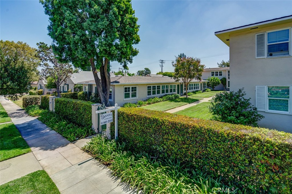 Properties 4 1513 1517 HUNTINGTON Drive