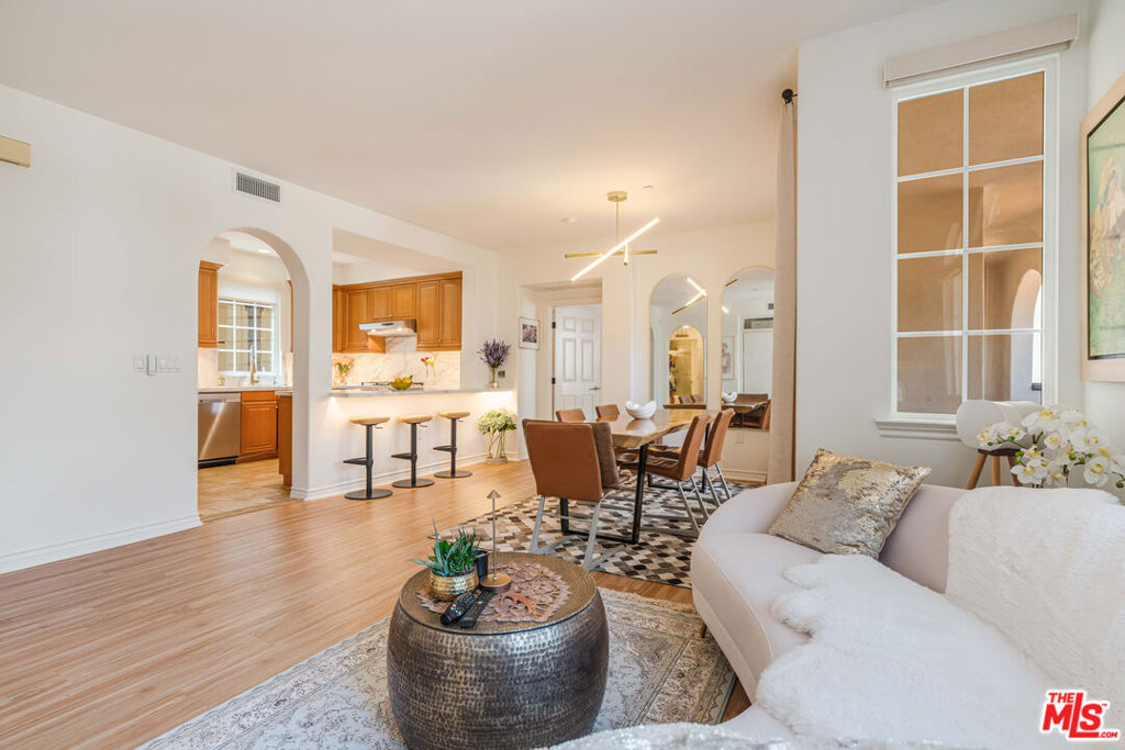 5935 Playa Vista Drive 204