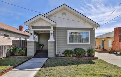 Photo of 618 38Th St St, Richmond, CA 94805 (MLS # 41121189)