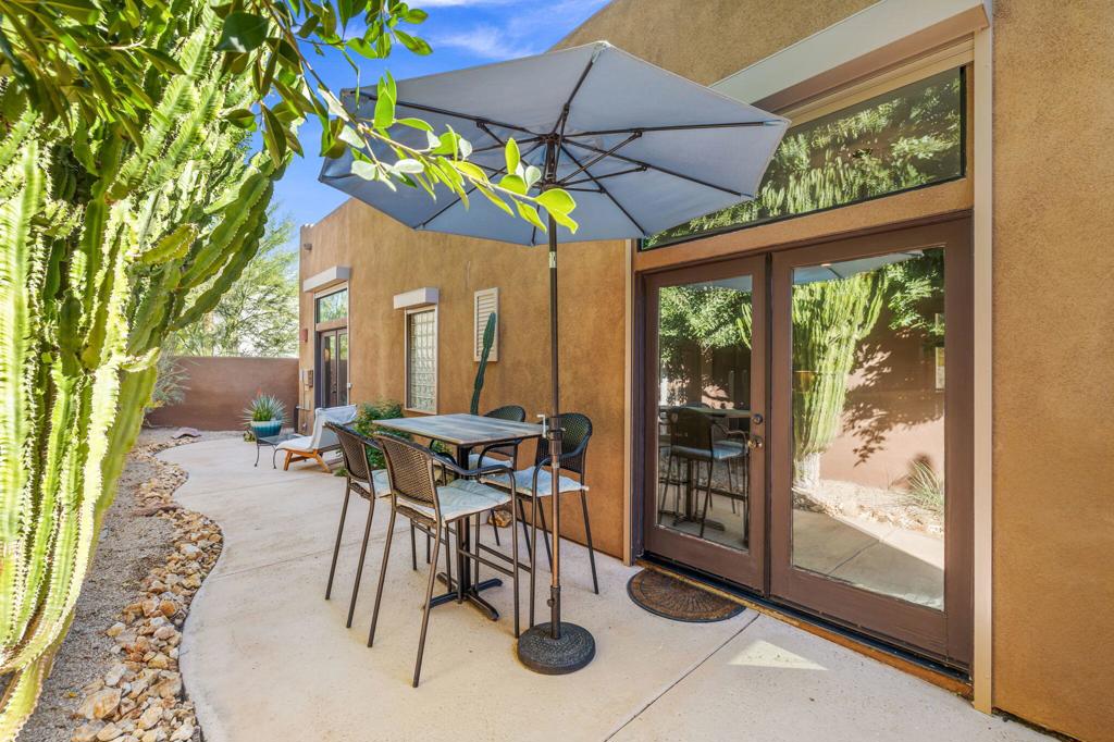 La Quinta Cove - Residential