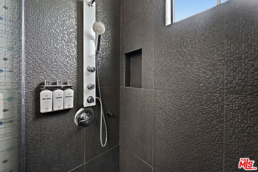 Sunmor - Residential Lease