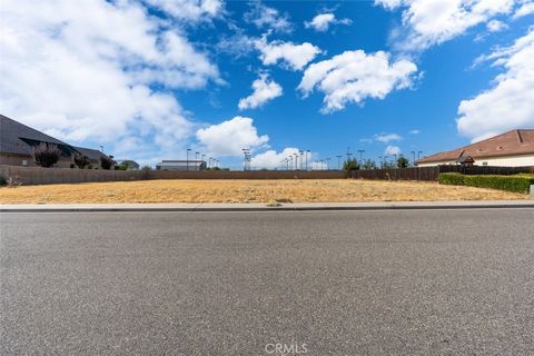 Photo of 2537 E Prestwick Avenue, Clovis, CA 93730 (MLS # FR25162059) Photo of 2537 E Prestwick Avenue, Clovis, CA 93730 (MLS # FR25162059)